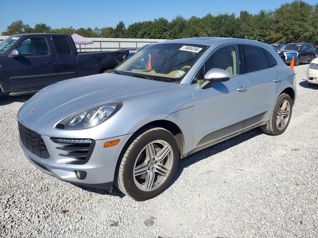 Vedere 2015 PORSCHE MACAN S, unghi 1