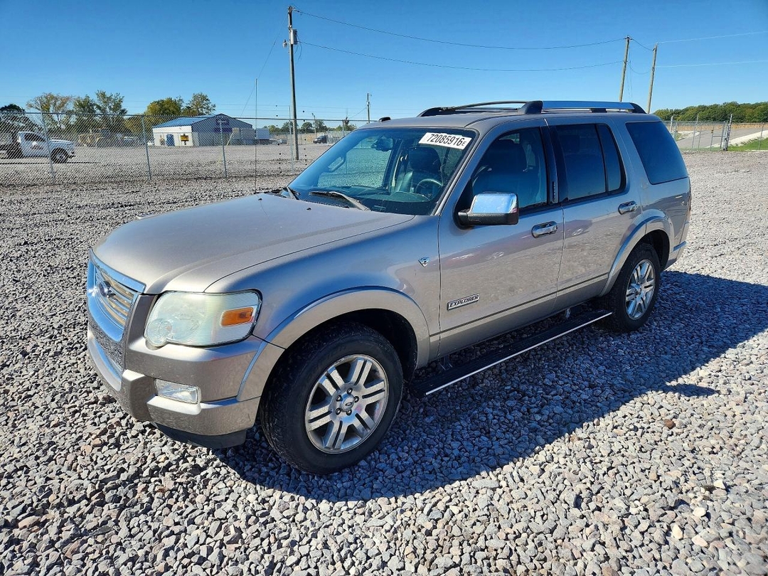 Vue de 2008 FORD EXPLORER LIMITED, angle 1