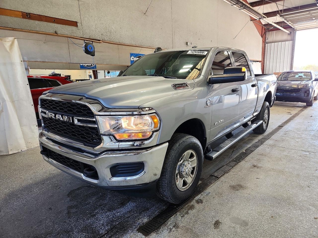 2022 RAM 2500 TRADESMAN view, angle 1