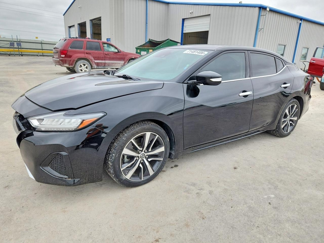 منظر 2020 NISSAN MAXIMA SV، زاوية 1