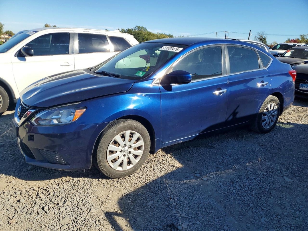 Vue de 2017 NISSAN SENTRA SV, angle 1