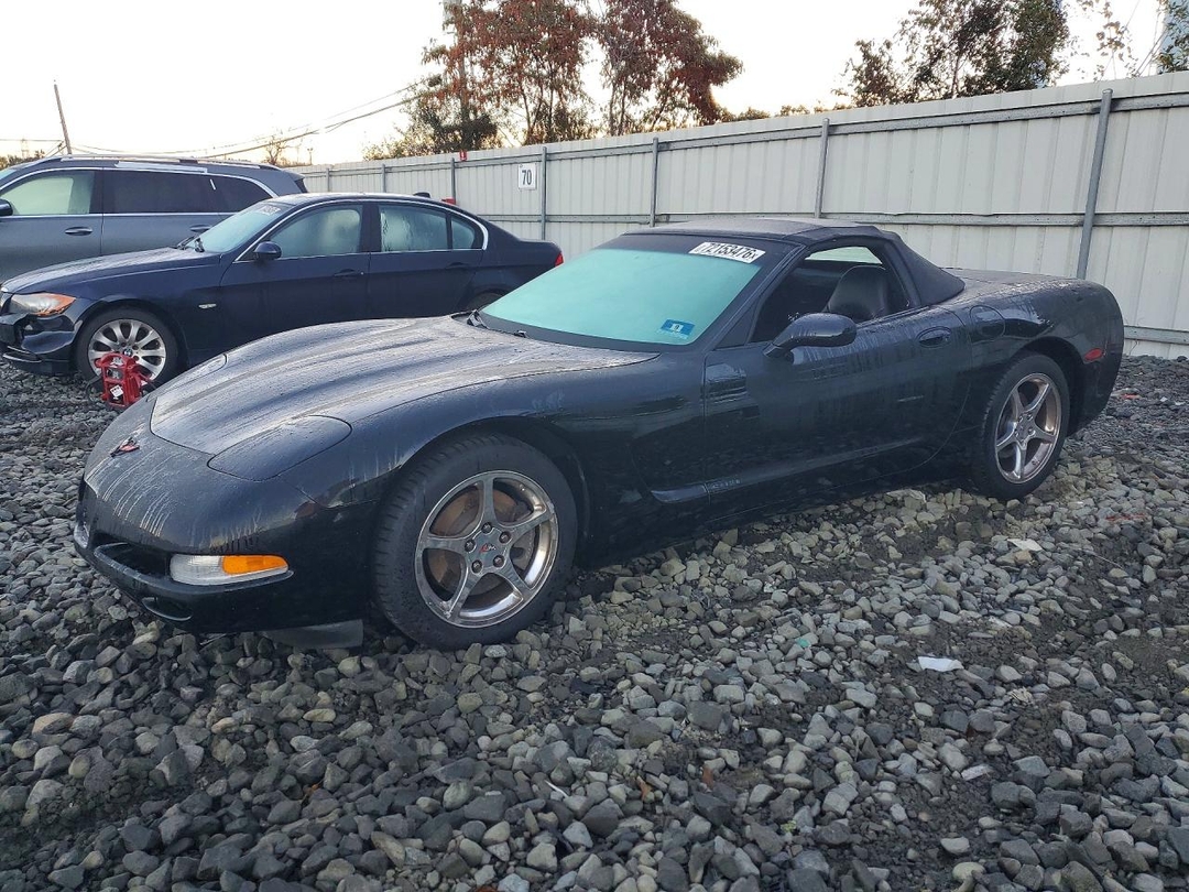 Vue de 2004 CHEVROLET CORVETTE, angle 1