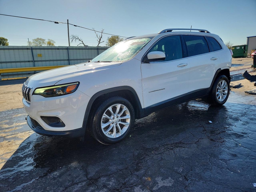 Vista de 2019 JEEP CHEROKEE LATITUDE, ángulo 1