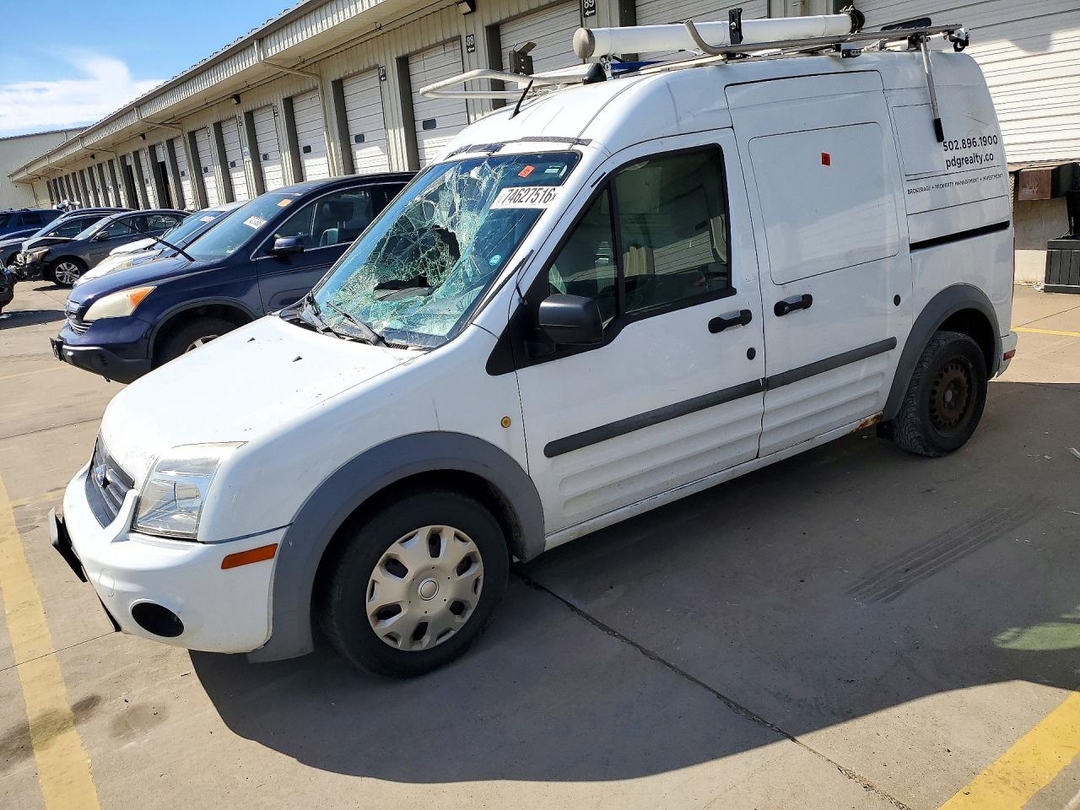 Вид 2013 FORD TRANSIT CONNECT XLT, угол 1