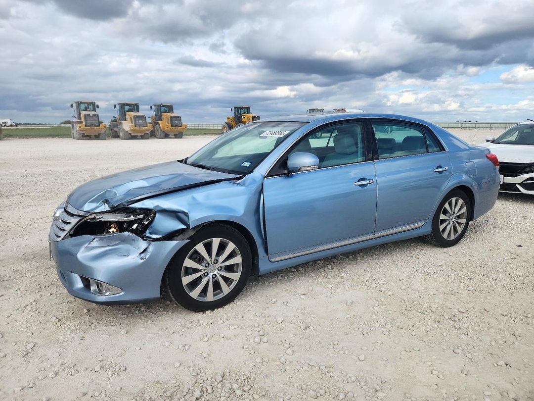 Вид 2011 TOYOTA AVALON LIMITED, угол 1