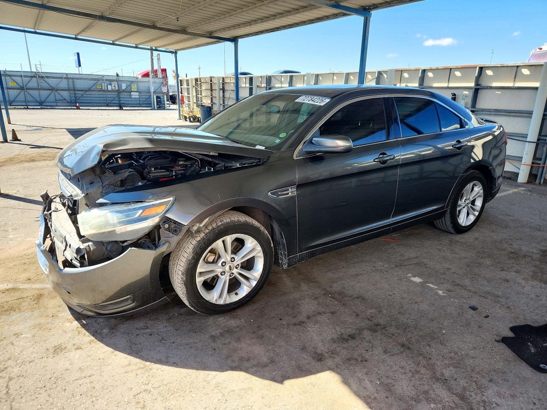 منظر 2015 FORD TAURUS SEL، زاوية 1
