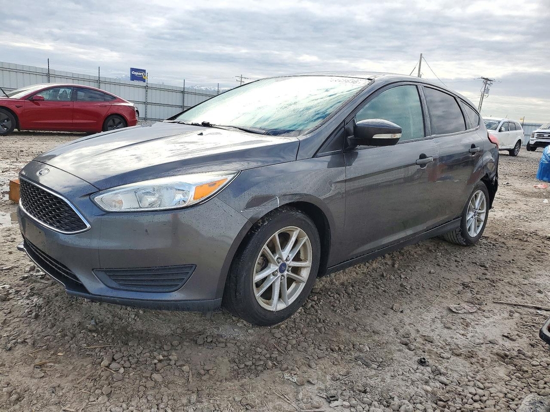 منظر 2015 FORD FOCUS SE، زاوية 1