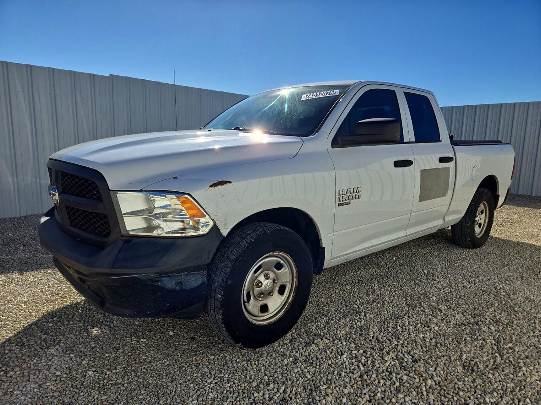 منظر 2020 RAM 1500 CLASSIC TRADESMAN، زاوية 1