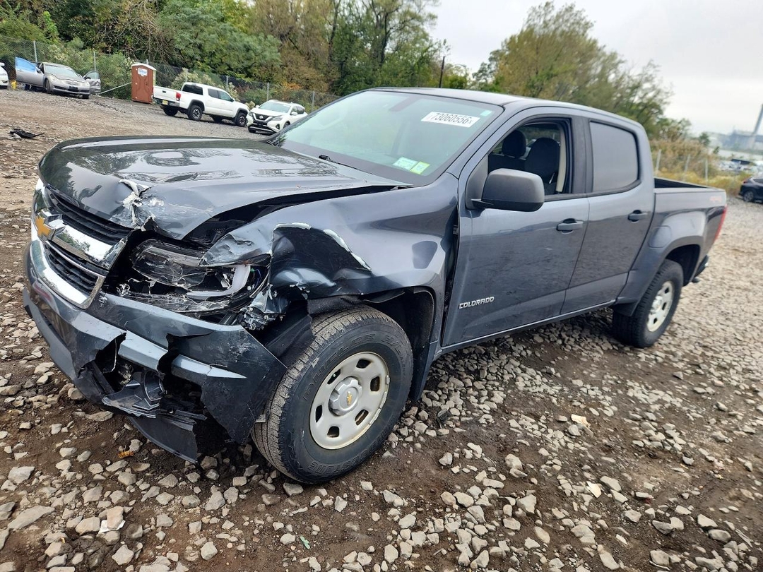 Вид 2017 CHEVROLET COLORADO, угол 1