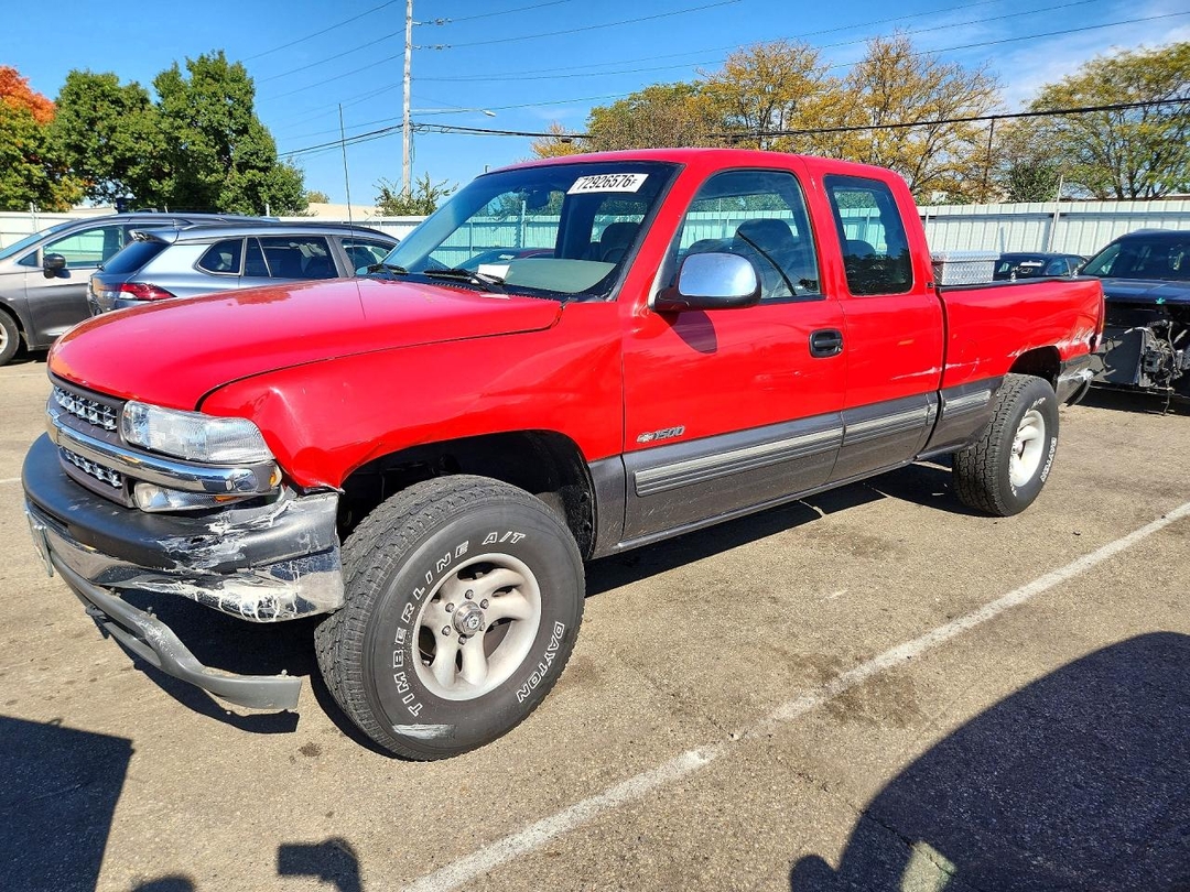 Vue de 2000 CHEVROLET SILVERADO K1500, angle 1