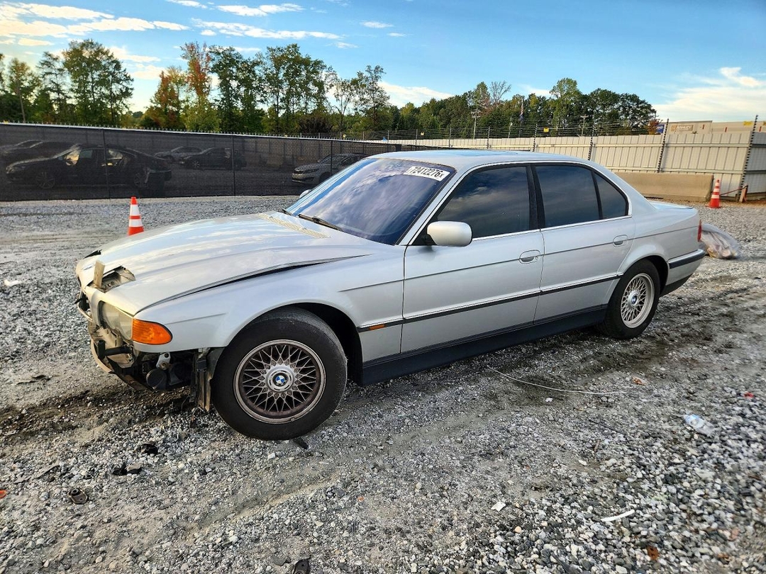 Вид 2000 BMW 740 I AUTOMATIC, угол 1
