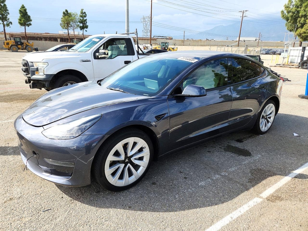 منظر 2023 TESLA MODEL 3، زاوية 1