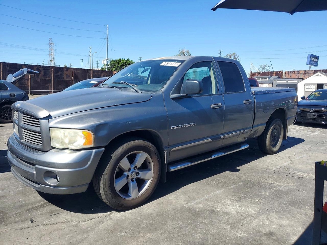 Vue de 2005 DODGE RAM 1500 ST, angle 1