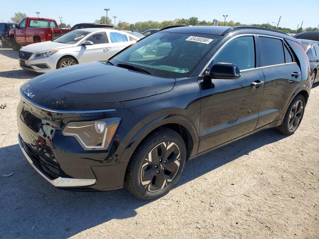 منظر 2023 KIA NIRO WIND، زاوية 1