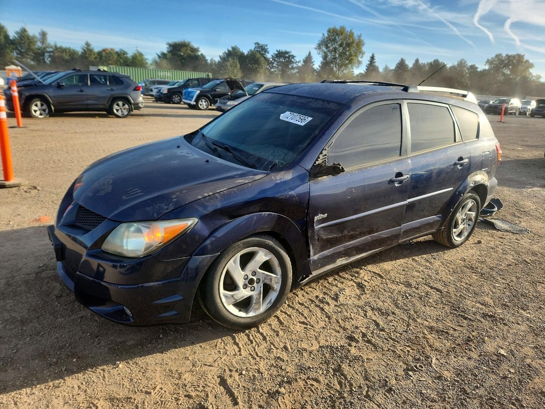 Vista de 2003 PONTIAC VIBE, ángulo 1