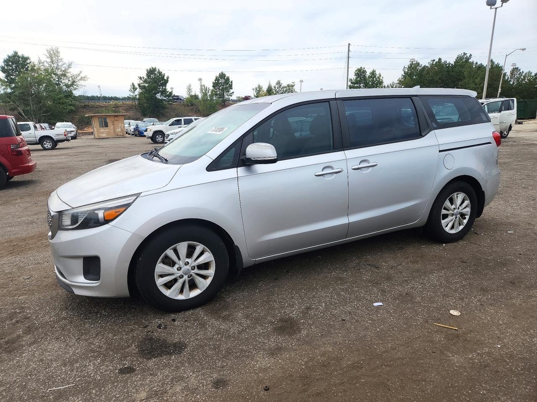 منظر 2016 KIA SEDONA L، زاوية 1