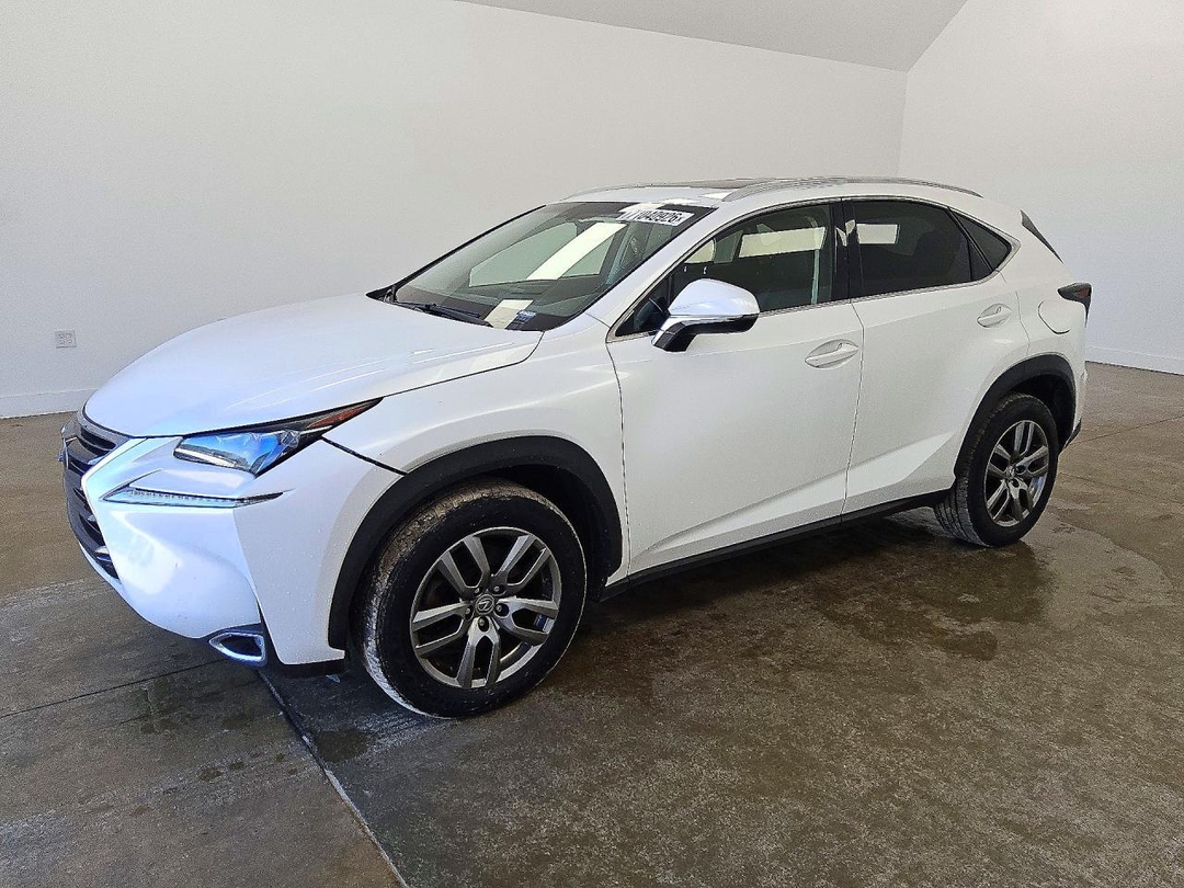 Vedere 2015 LEXUS NX 200T, unghi 1