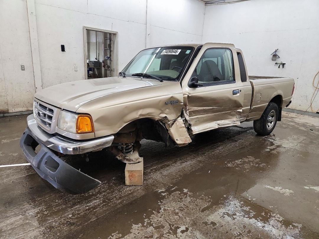 Vue de 2001 FORD RANGER SUPER CAB, angle 1