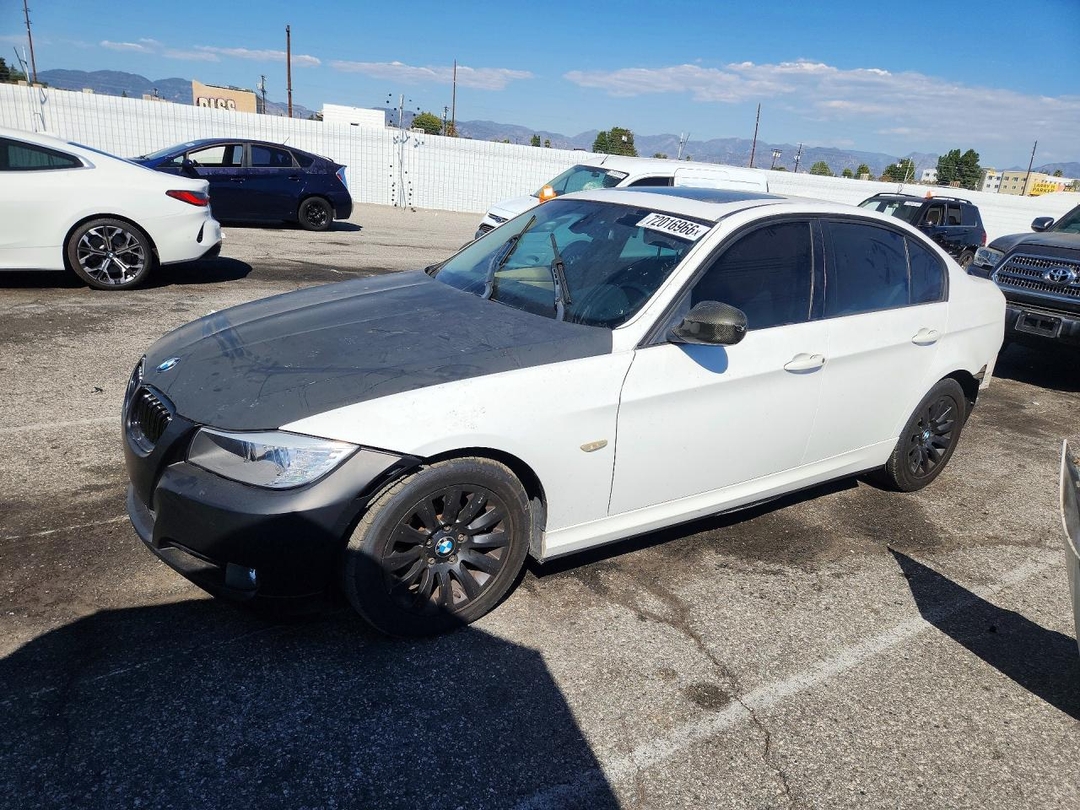 منظر 2009 BMW 328 I، زاوية 1