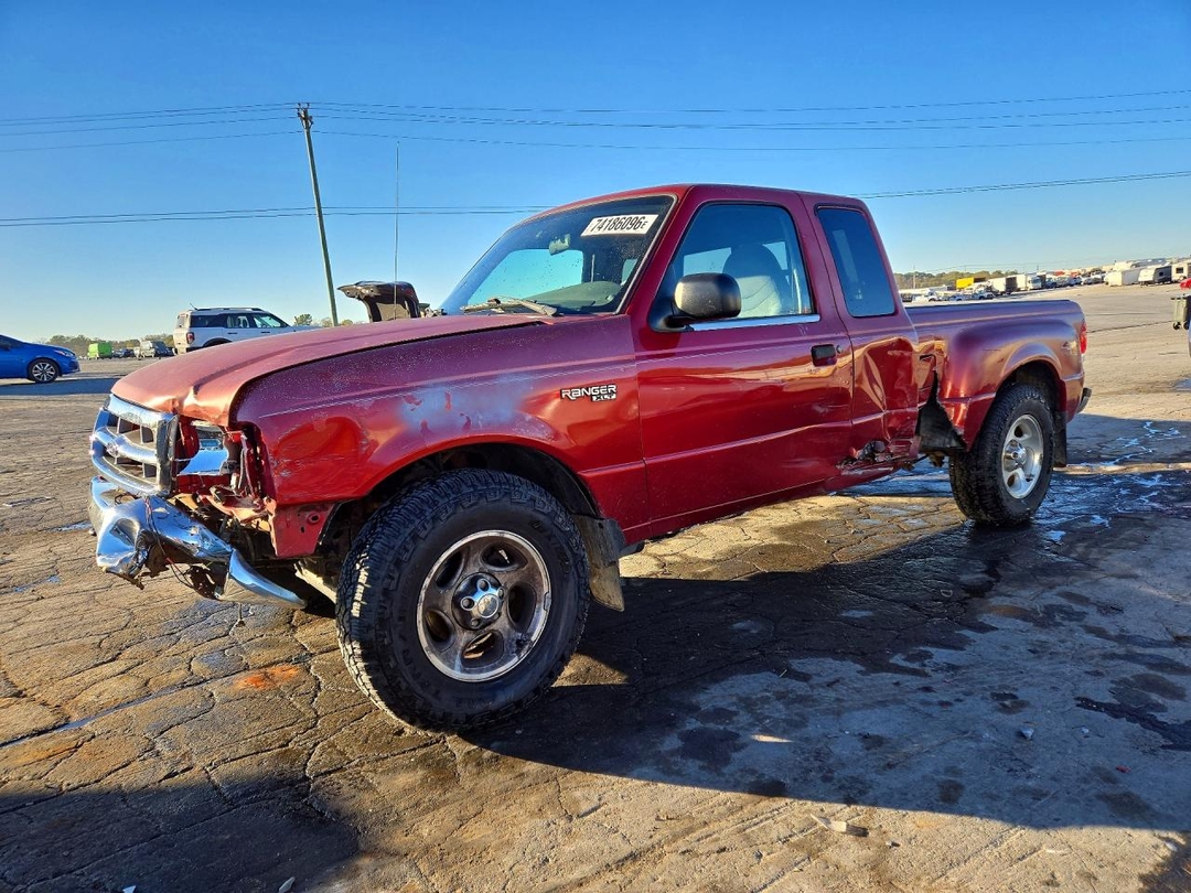 Vue de 2000 FORD RANGER SUPER CAB, angle 1