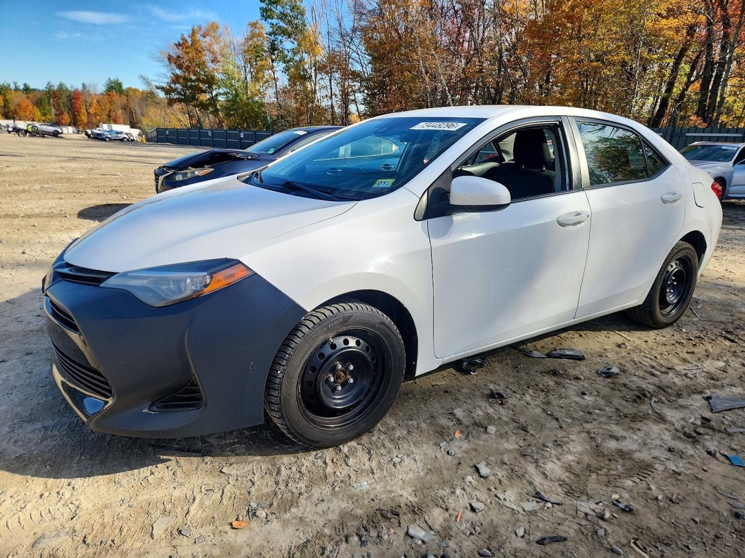 Vue de 2019 TOYOTA COROLLA LE, angle 1