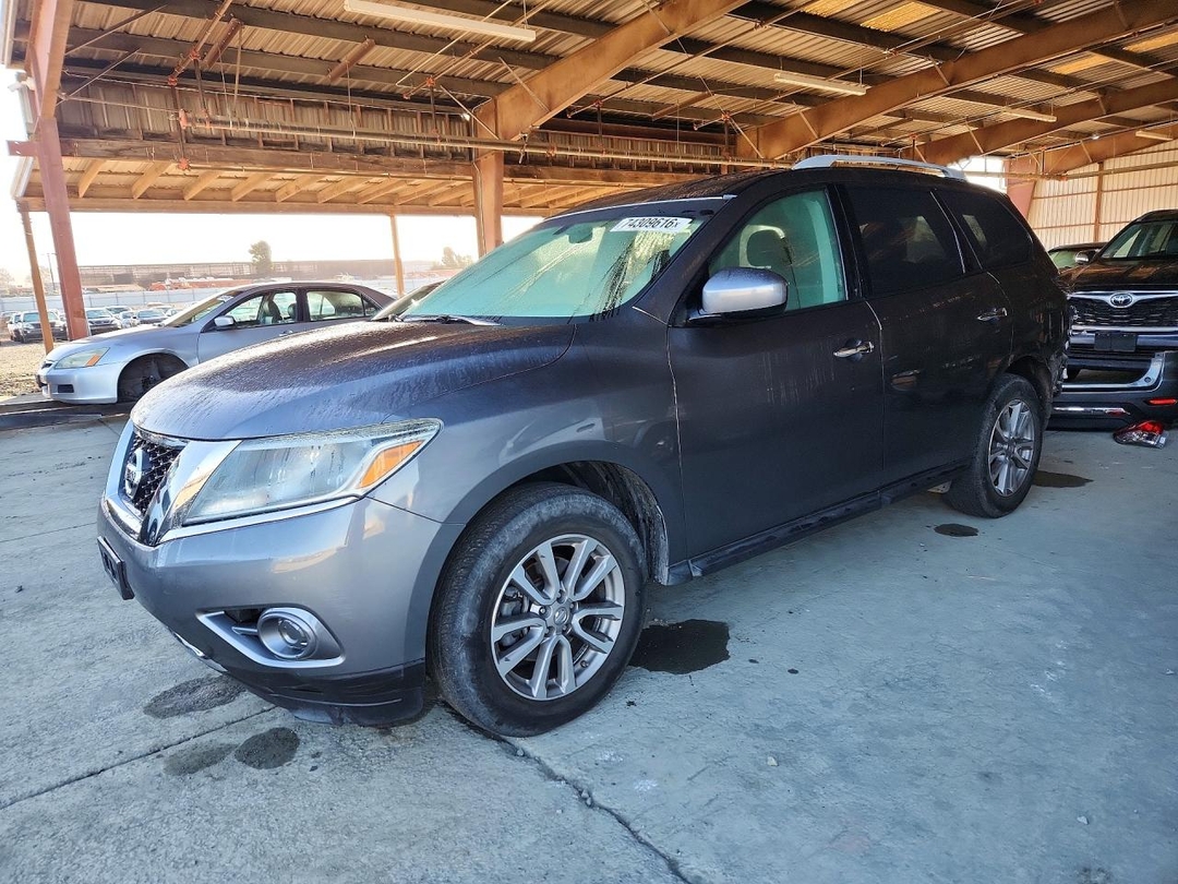 Vista de 2015 NISSAN PATHFINDER S, ángulo 1