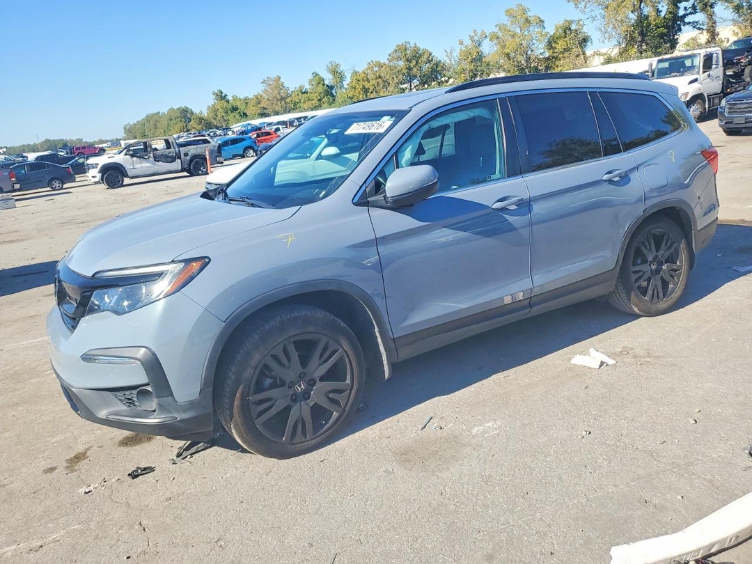 Вид 2022 HONDA PILOT SE, угол 1