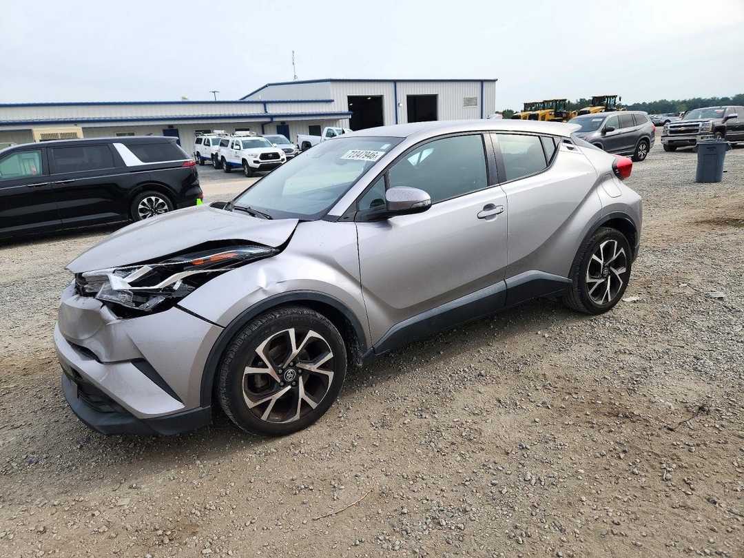 Vedere 2018 TOYOTA C-HR XLE, unghi 1