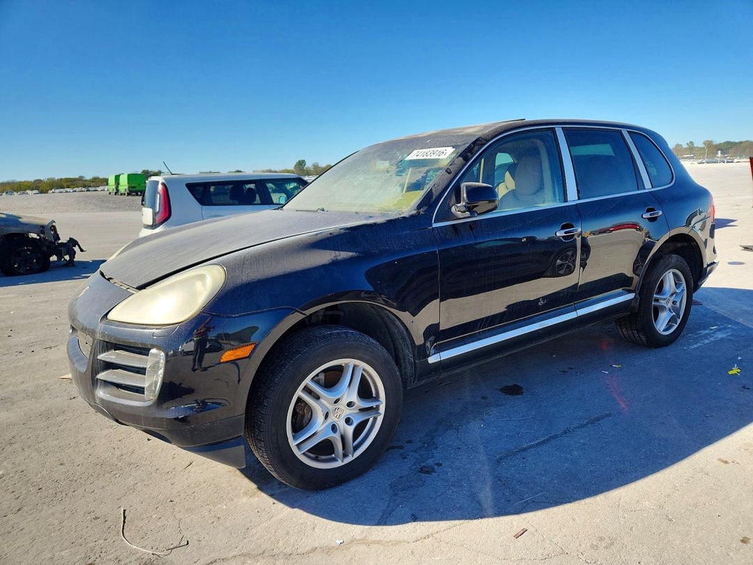 Vista de 2010 PORSCHE CAYENNE, ángulo 1