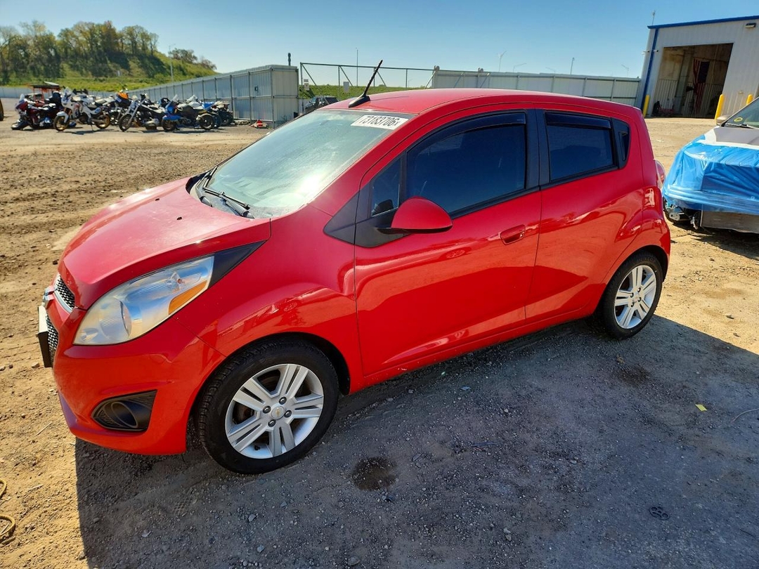 منظر 2014 CHEVROLET SPARK LS، زاوية 1