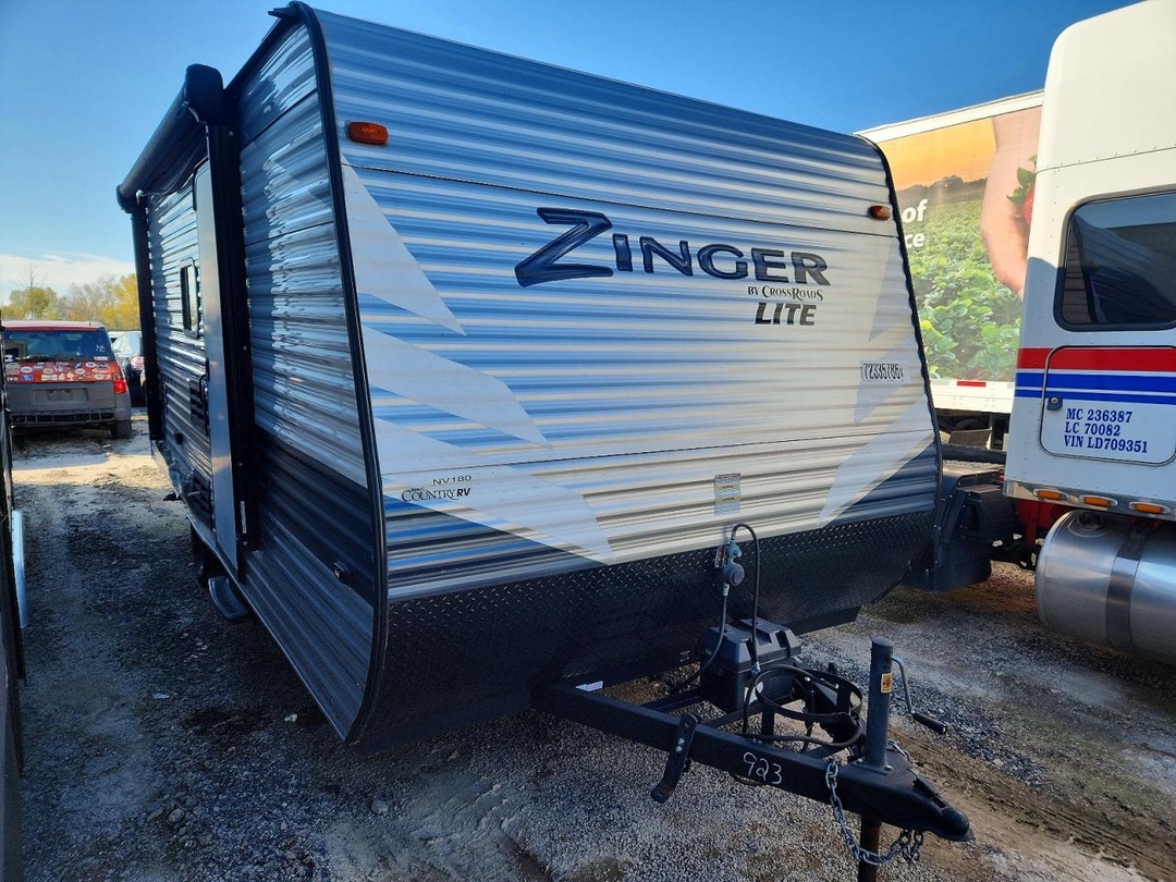 Vue de 2020 CROSS ROADS ZINGER CAMPER, angle 1