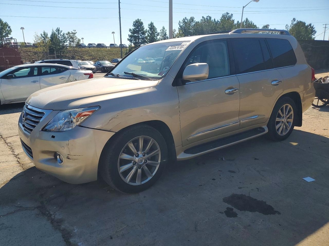 Vista de 2011 LEXUS LX 570, ángulo 1