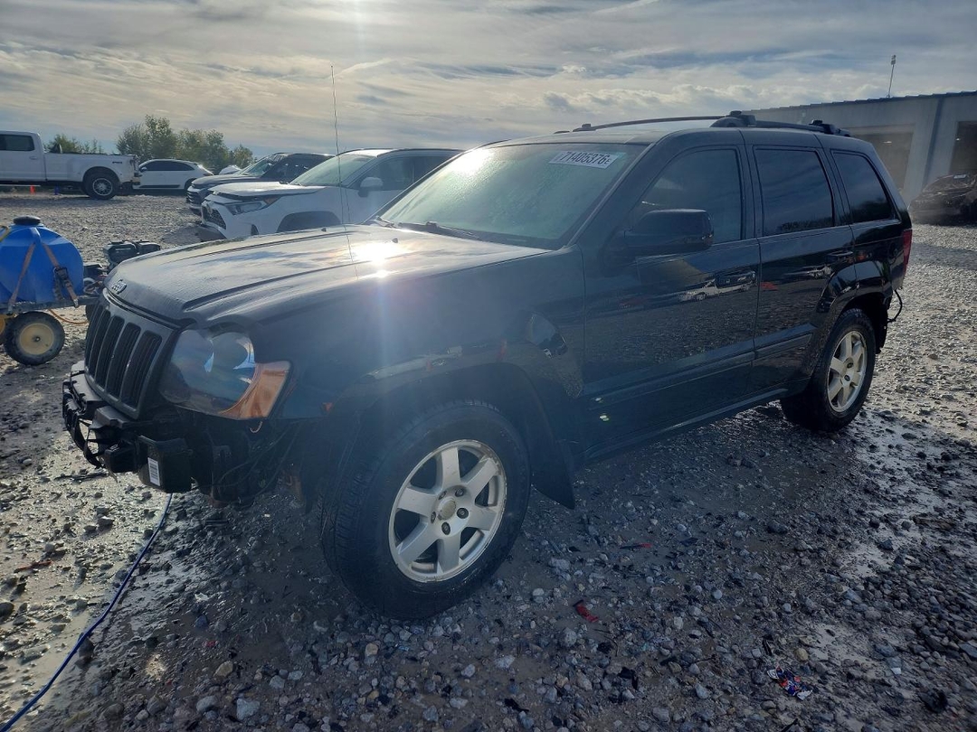 Vue de 2009 JEEP GRAND CHEROKEE LAREDO, angle 1
