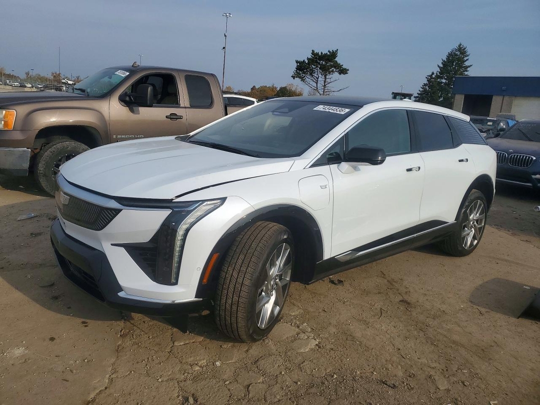 منظر 2026 CADILLAC OPTIQ LUXURY، زاوية 1
