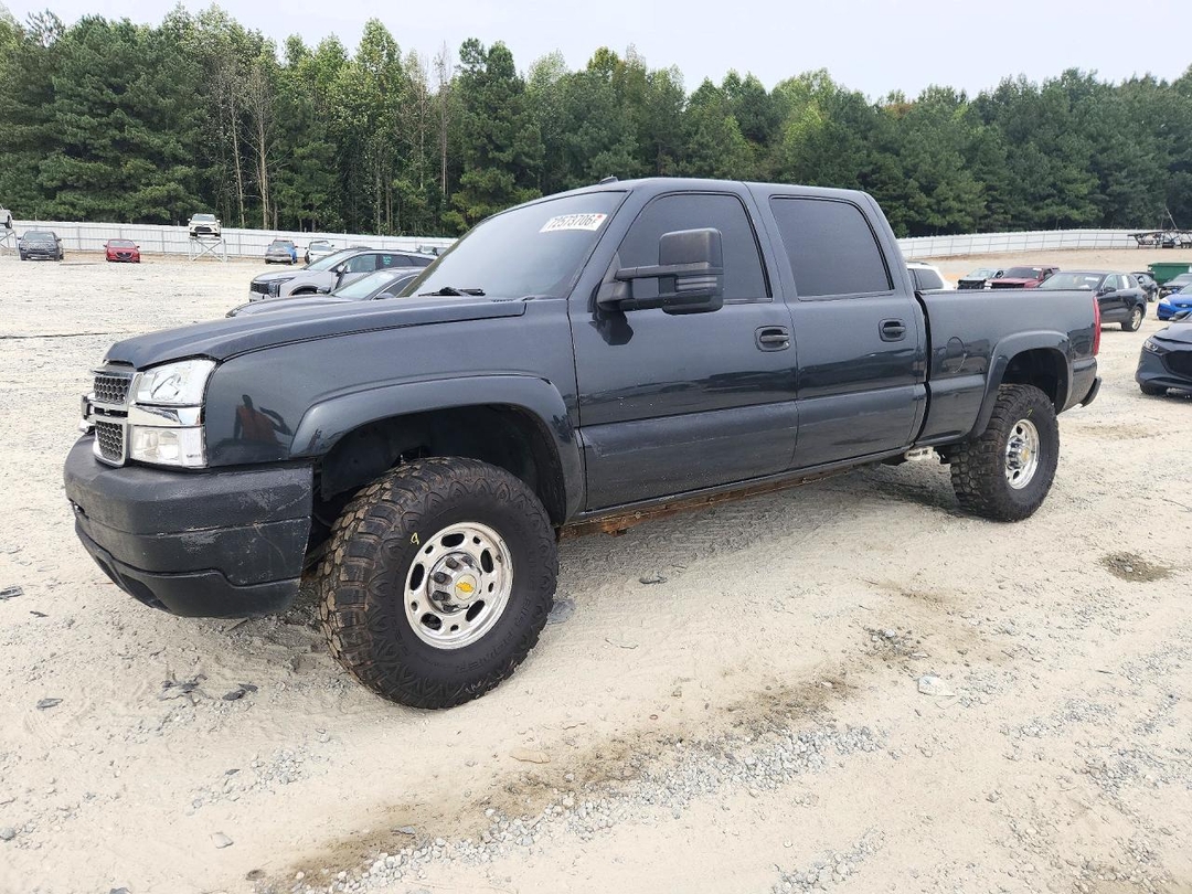 Vue de 2003 CHEVROLET SILVERADO K2500 HEAVY DUTY, angle 1