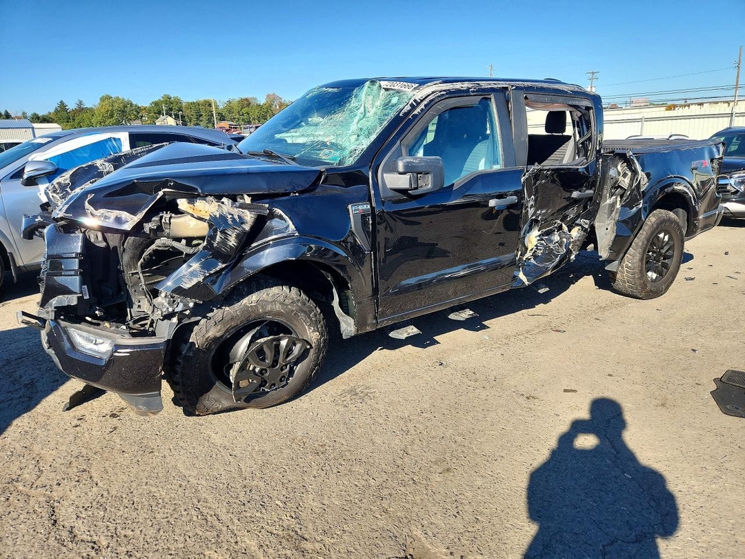 منظر 2021 FORD F150 SUPERCREW، زاوية 1