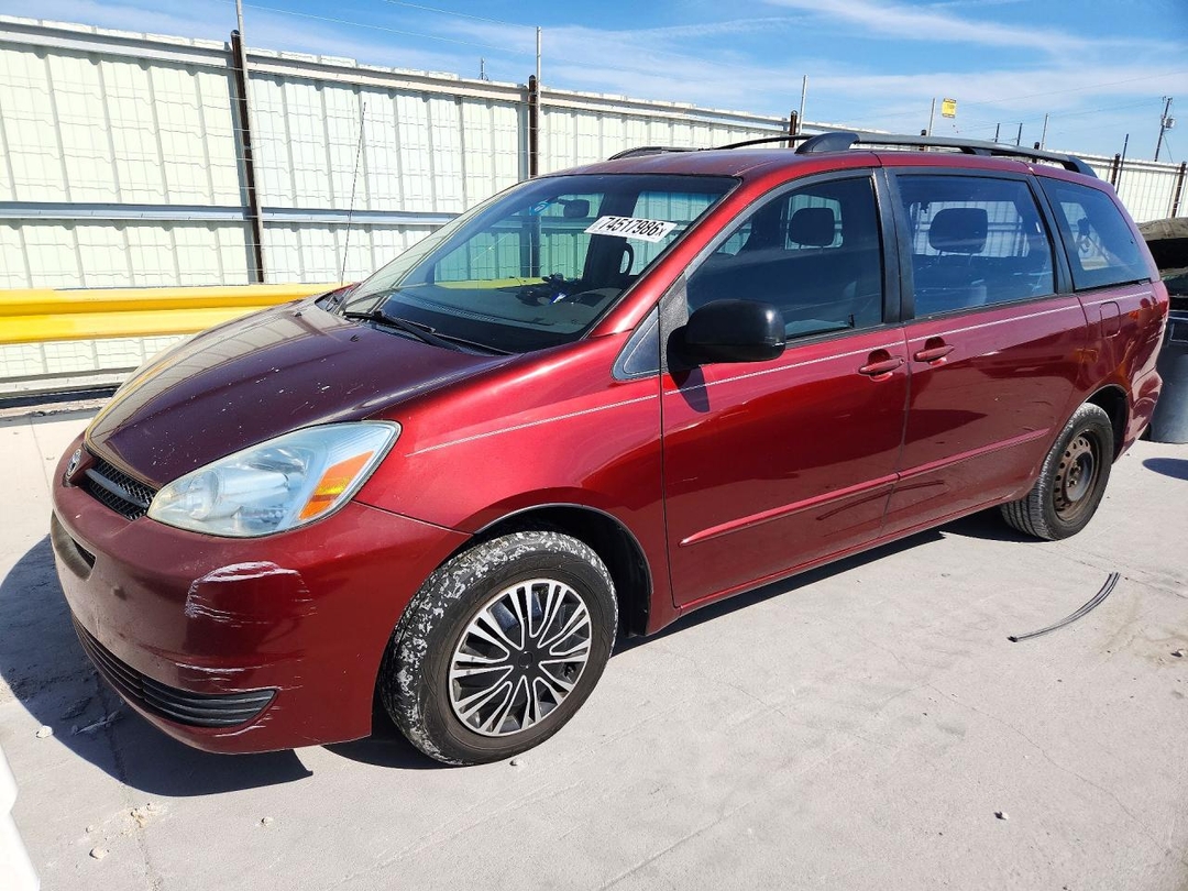 Vue de 2004 TOYOTA SIENNA CE 7 PASSENGER, angle 1