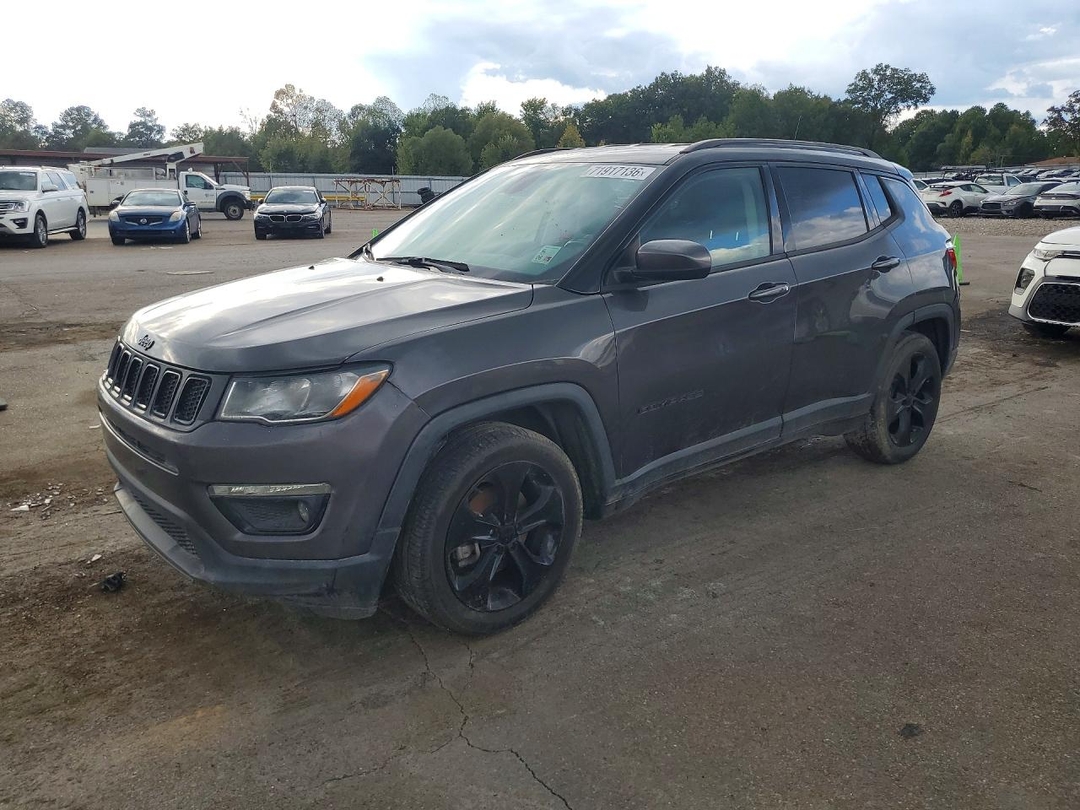Вид 2020 JEEP COMPASS LATITUDE, угол 1