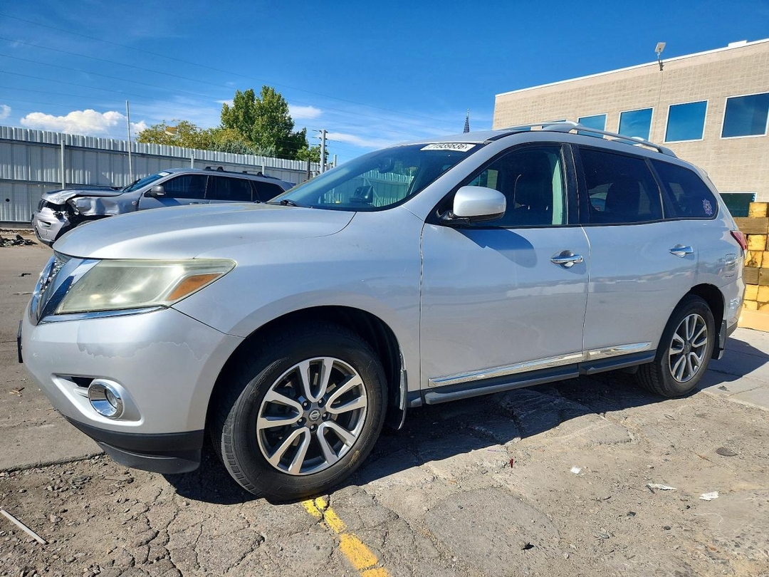 Vista de 2013 NISSAN PATHFINDER S, ángulo 1