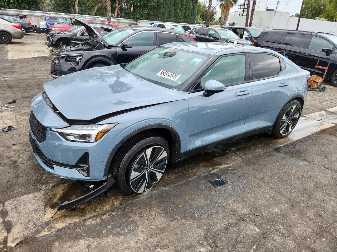 Vue de 2023 POLESTAR 2, angle 1