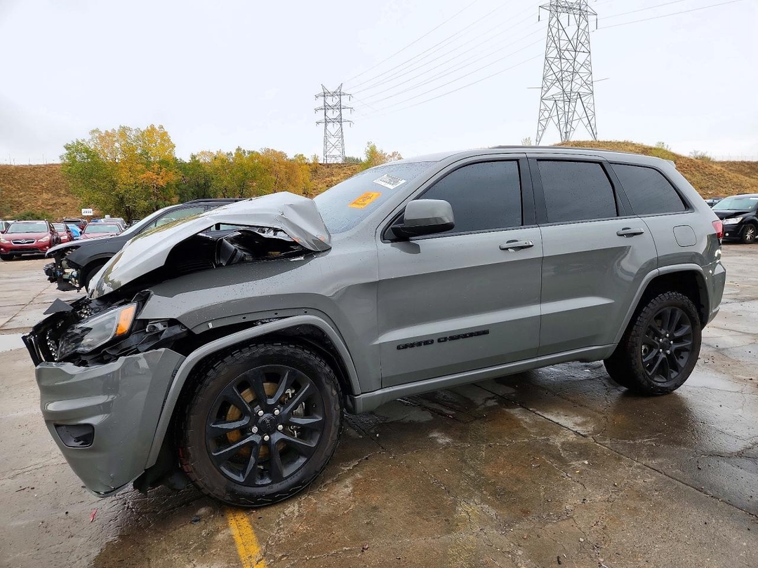 Вид 2021 JEEP GRAND CHEROKEE LAREDO, угол 1