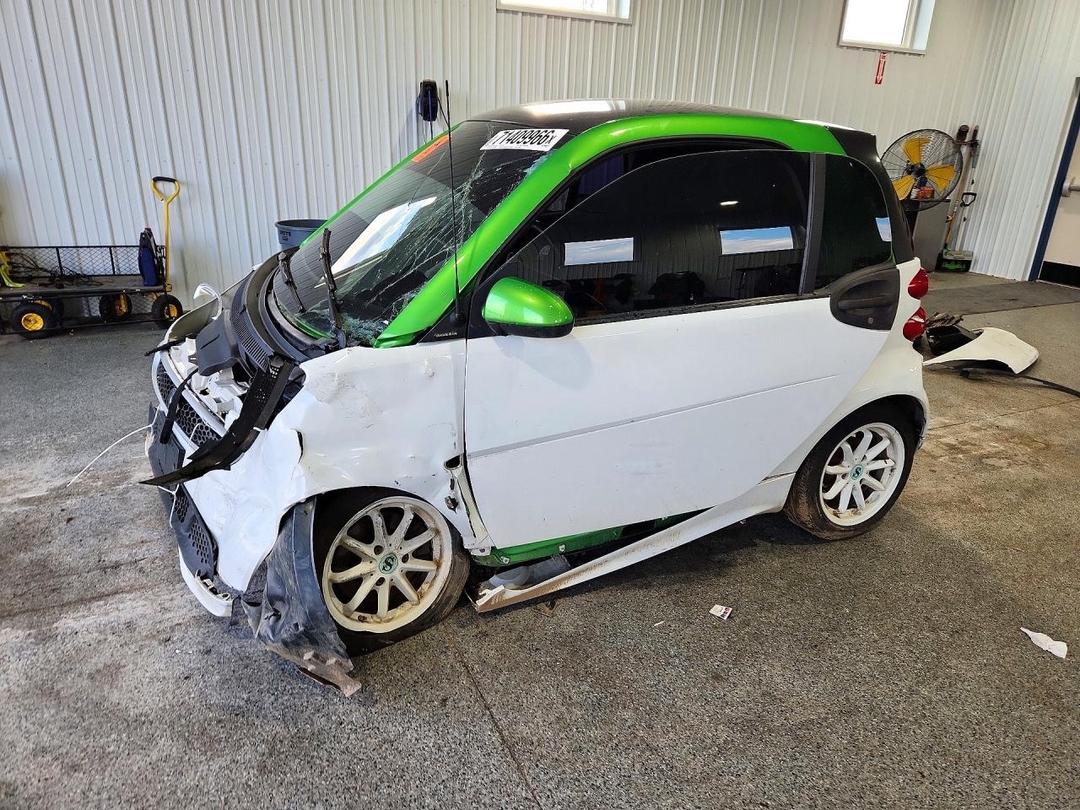 Vue de 2014 SMART FORTWO, angle 1