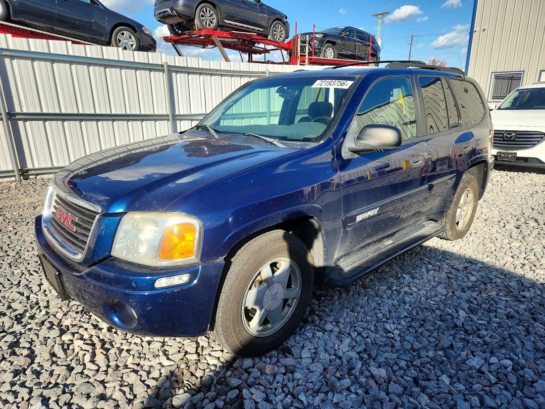 Vista de 2002 GMC ENVOY, ángulo 1
