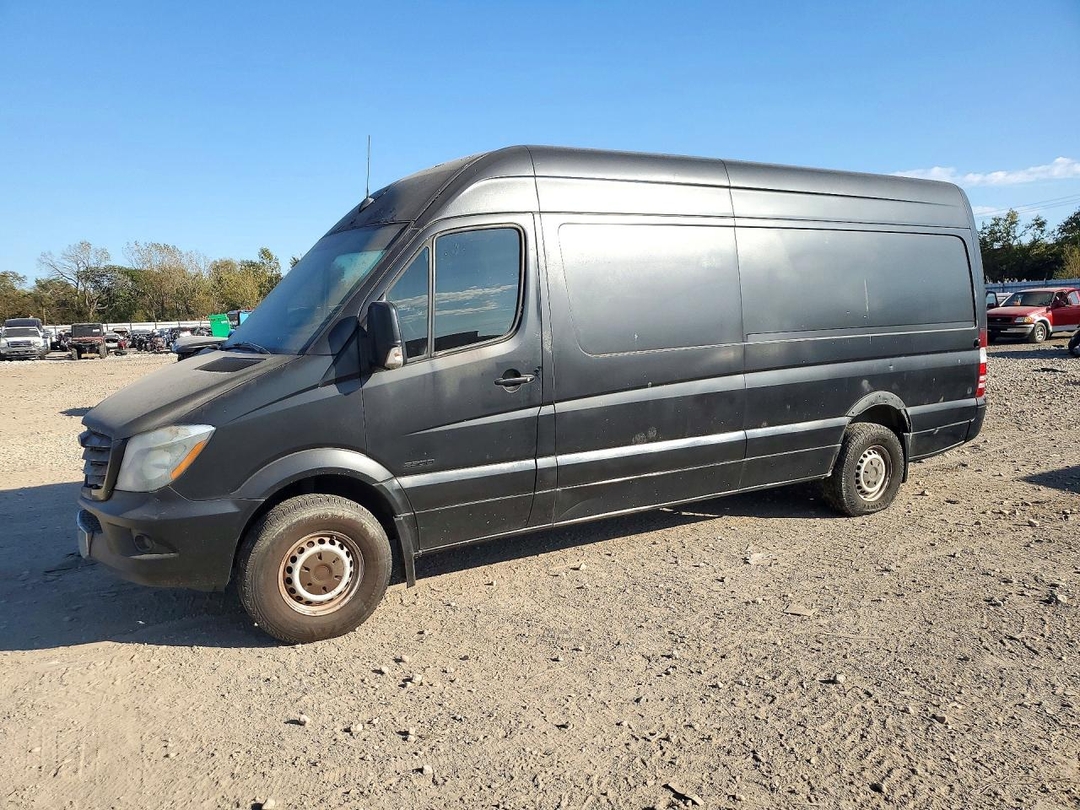 منظر 2014 FREIGHTLINER SPRINTER 2500 DELIVERY VAN، زاوية 1