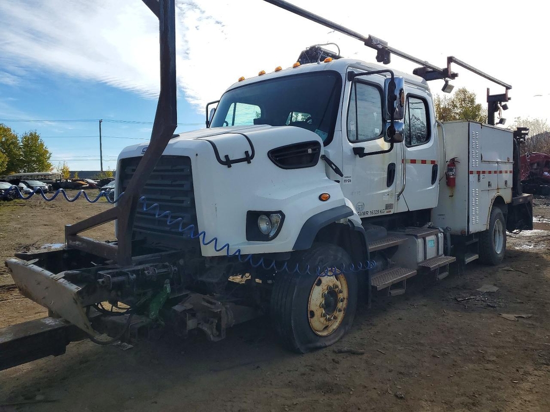 Vue de 2013 FREIGHTLINER 108SD, angle 1