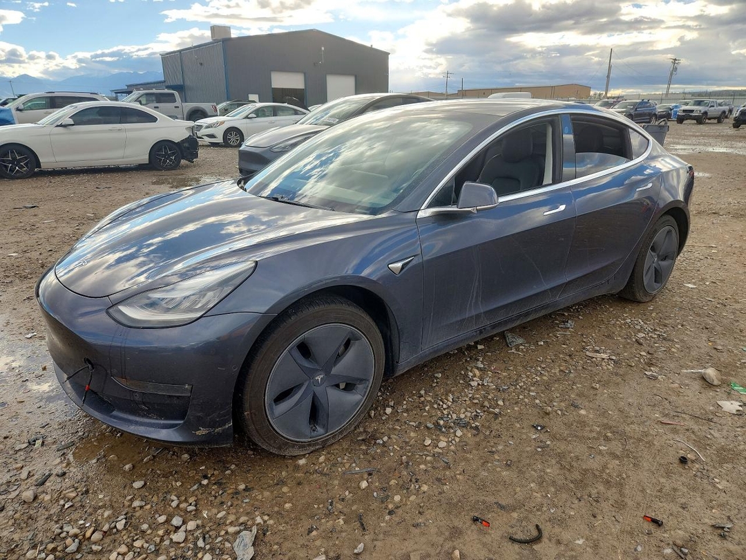 Vista de 2019 TESLA MODEL 3, ángulo 1