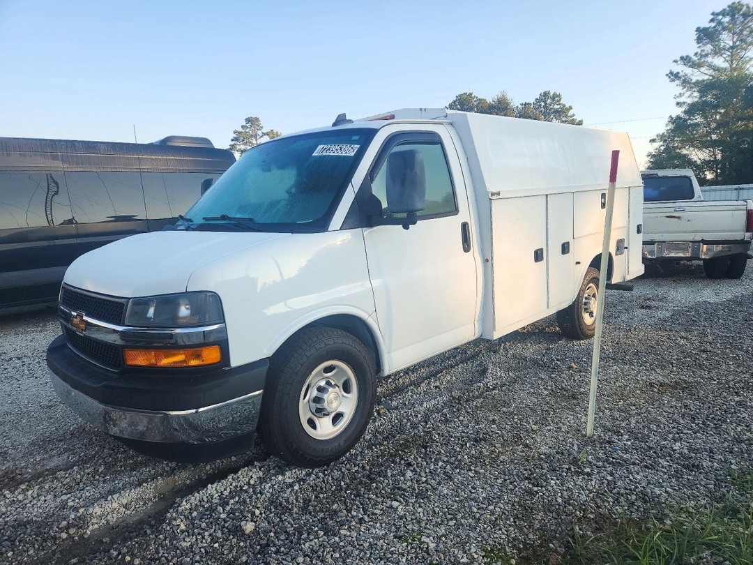 منظر 2019 CHEVROLET EXPRESS G3500، زاوية 1