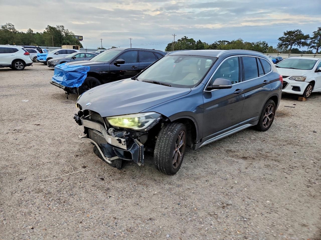 Vista de 2019 BMW X1 XDRIVE28I, ángulo 1