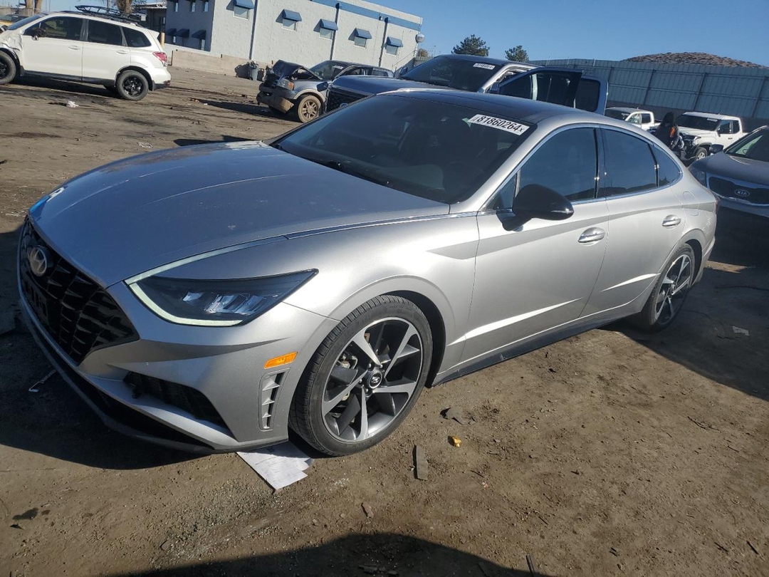 Vue de 2022 HYUNDAI SONATA SEL PLUS, angle 1