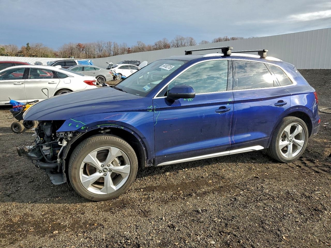 Вид 2021 AUDI Q5 PREMIUM PLUS, угол 1